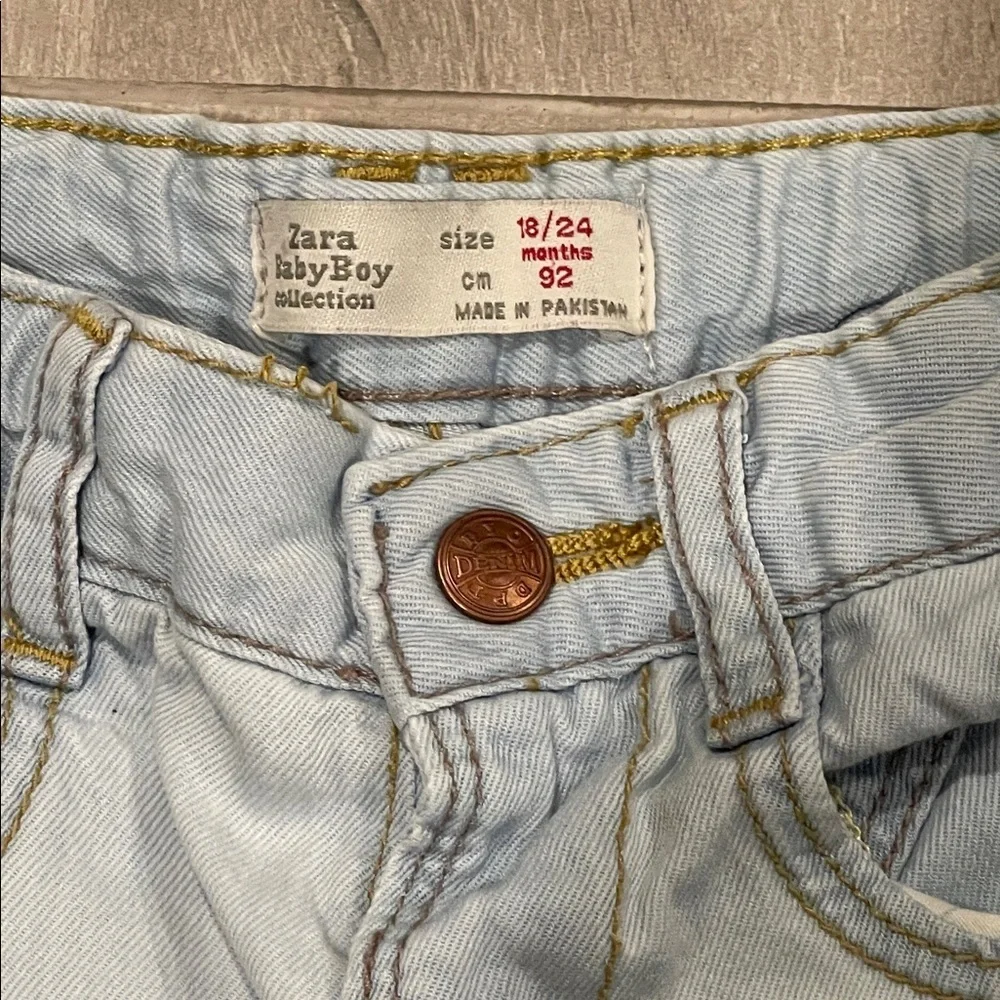 Zara Kids Boys Light Blue Denim Shorts with Patches Size 18/24mo 92cm